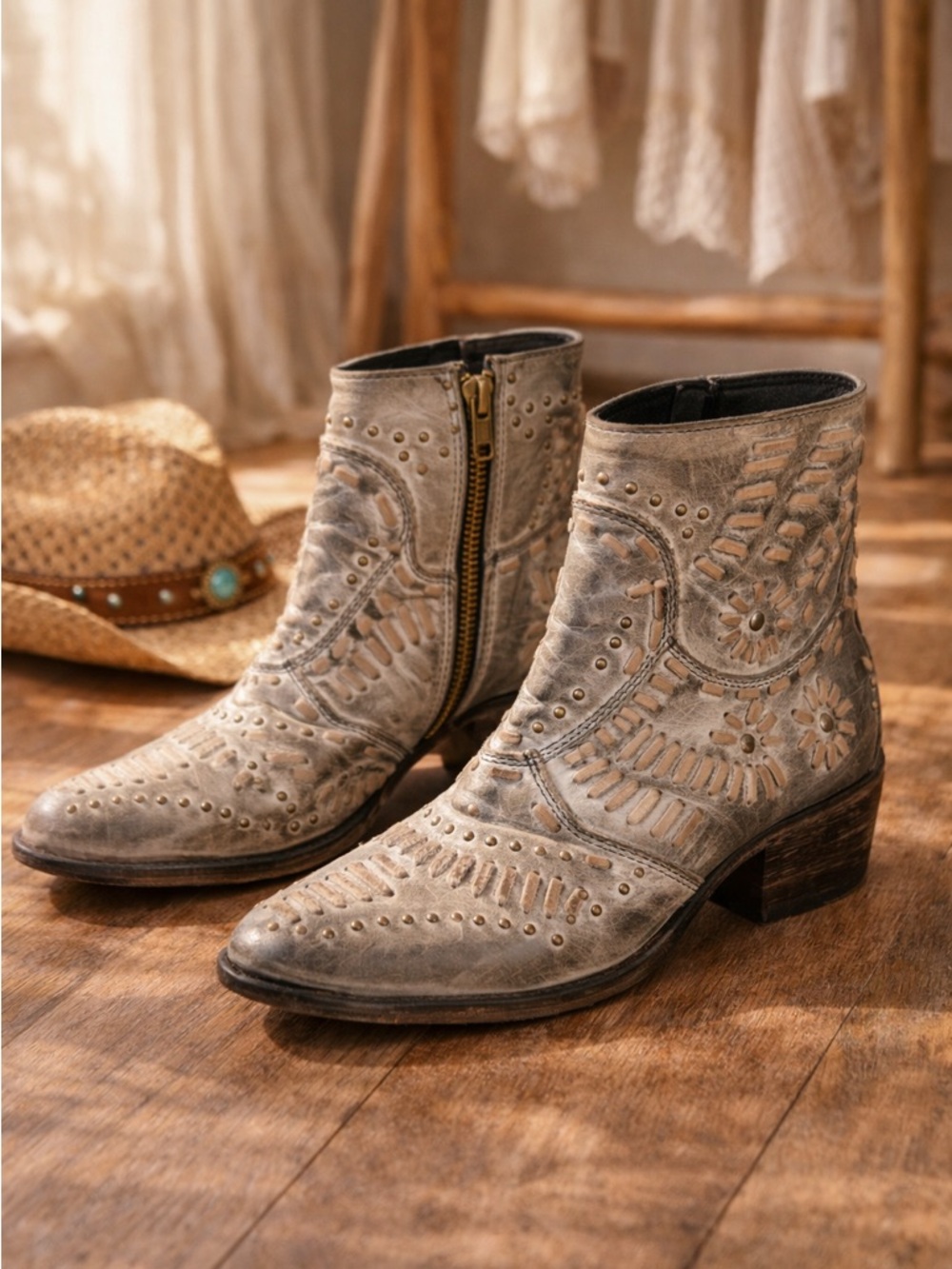 Matisse Leather Western Booties Studded Cutout Boho Festival 6 - Picture 2 of 9